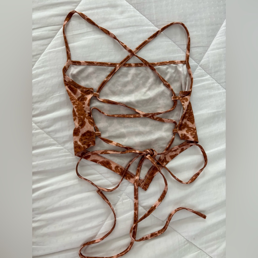 Size small open tie back top